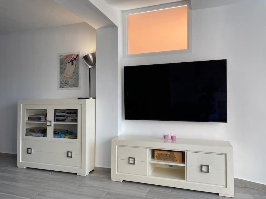 Mar Menor Golf Resort, Luxury Sleeps 6, Lake Views ムルシア エクステリア 写真