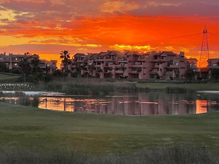 Mar Menor Golf Resort, Luxury Sleeps 6, Lake Views ムルシア エクステリア 写真