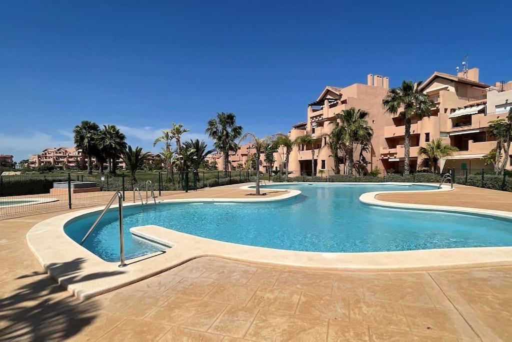 Mar Menor Golf Resort, Luxury Sleeps 6, Lake Views ムルシア エクステリア 写真