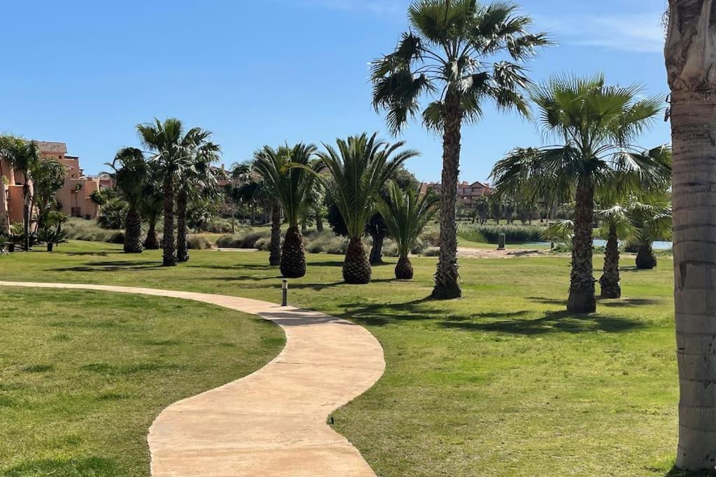 Mar Menor Golf Resort, Luxury Sleeps 6, Lake Views ムルシア エクステリア 写真